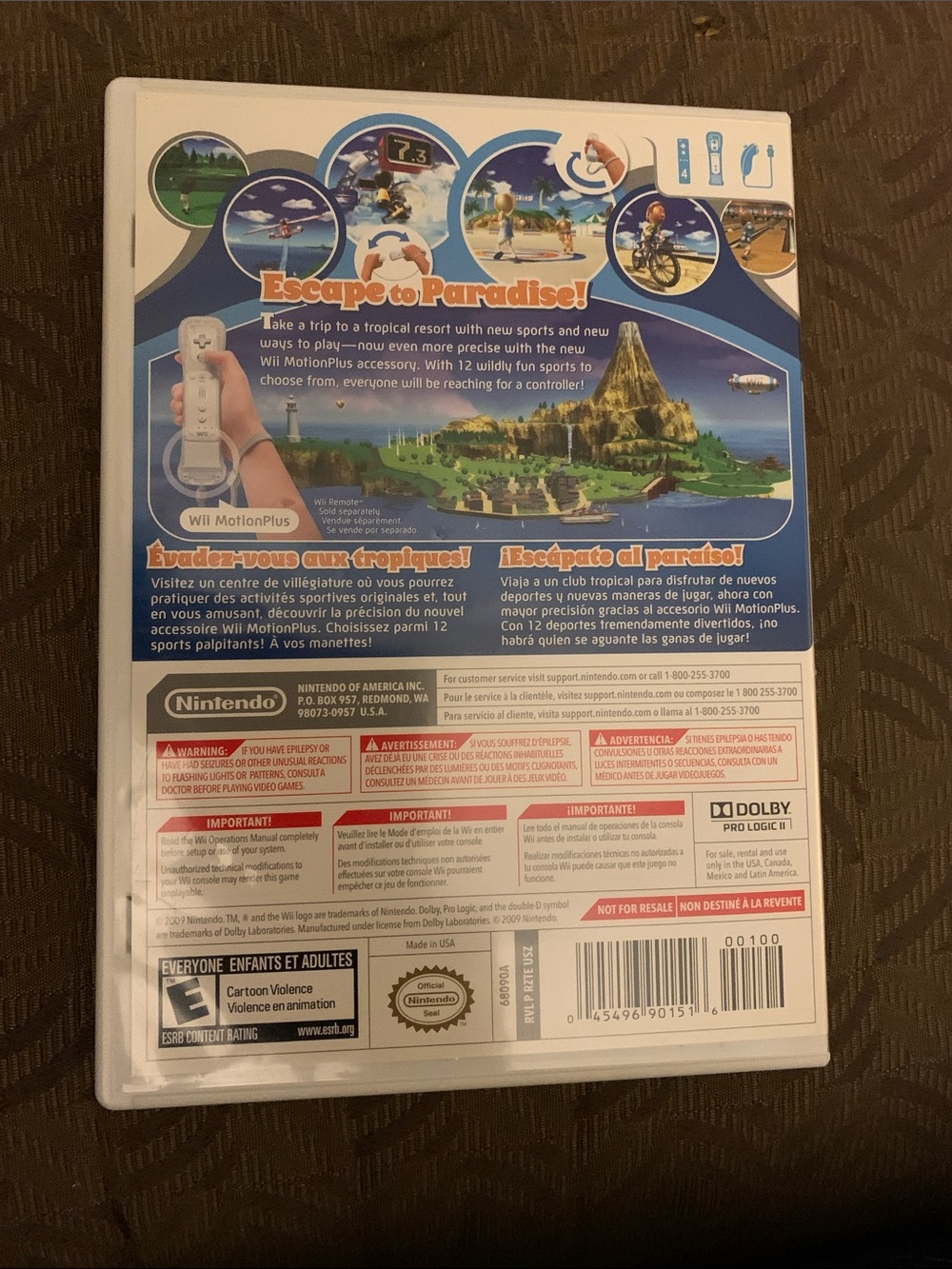 Nintendo Wii Sports Resort Game - Picture 3 of 5